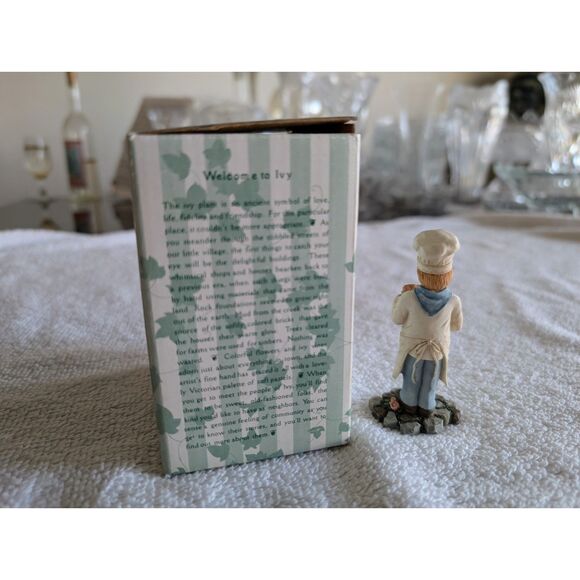 Ivy & Innocence Clyde Connor 05401 Chef Figurine Vintage Cast Art 2001 - Picture 8 of 9